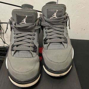 Jordan 4 Cool Grey